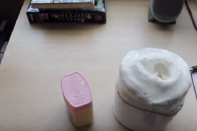 Cách làm đồ chơi tình dục cho nam bằng cốc nhựa